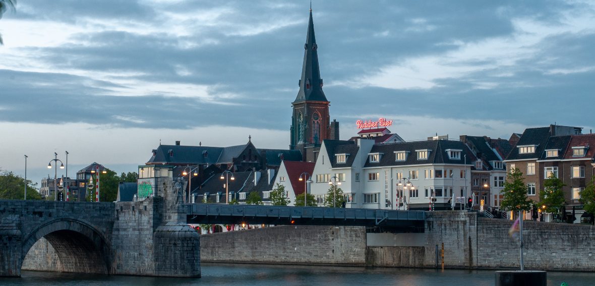 medecine admission tests maastricht